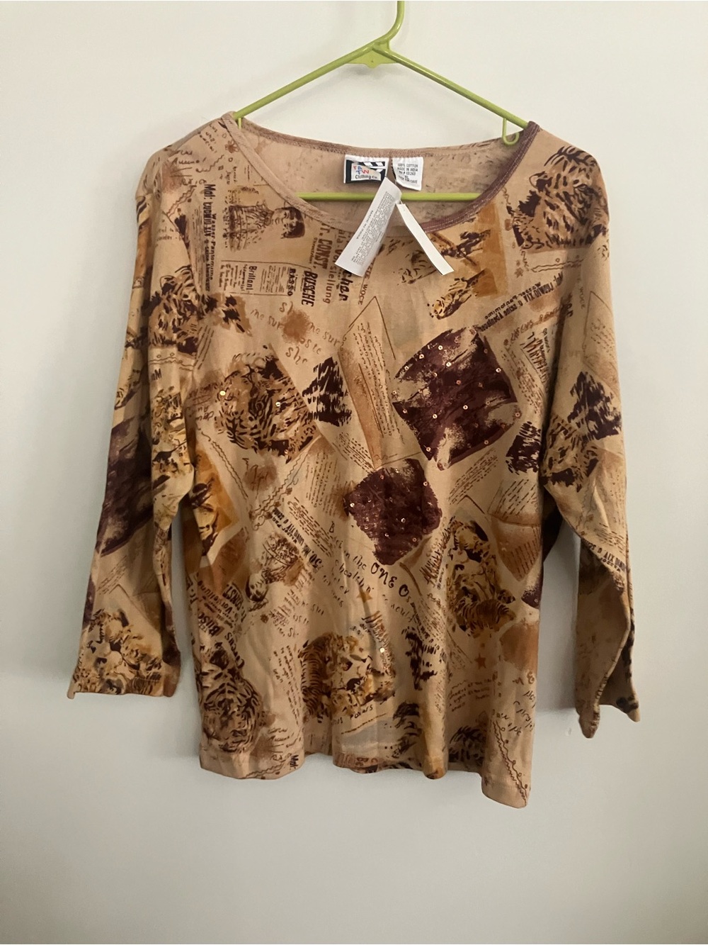 Women’s Beige & Brown Long Sleeve Printed Tee